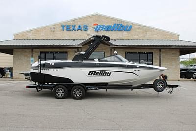 BOATZON | Malibu Boats 23 LSV 2022