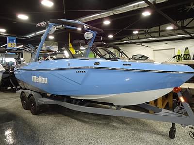 BOATZON | Malibu Boats 23 LSV 2025