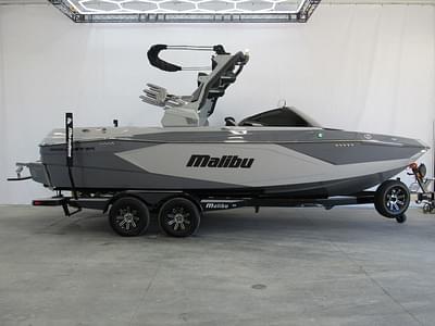 BOATZON | Malibu Boats 23 LSV 2025