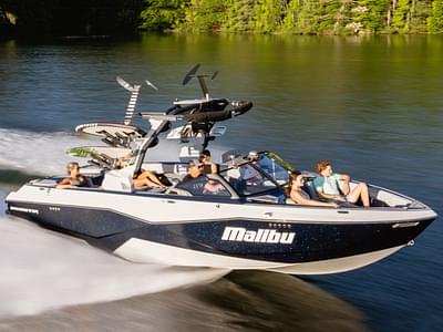 BOATZON | Malibu Boats 25 LSV 2025