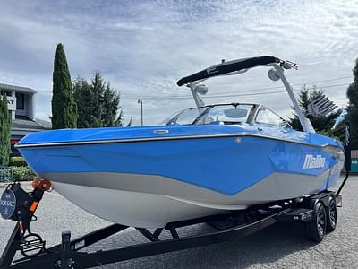 BOATZON | Malibu Boats 25 LSV 2025