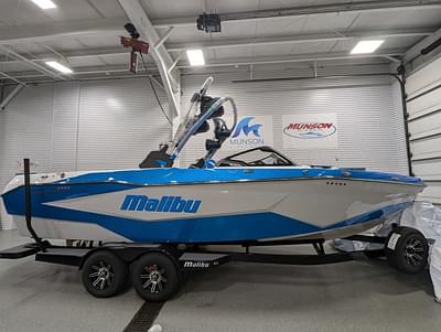 BOATZON | Malibu Boats 25 LSV 2025