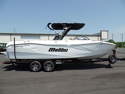 BOATZON | Malibu Boats 26 LSV 2024