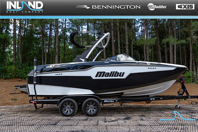 BOATZON | Malibu Boats M220 2024