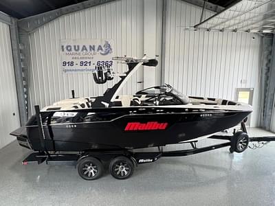 BOATZON | Malibu Boats M220 2024 BOATZON | Malibu Boats M220 2024