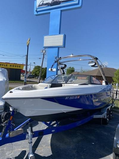 BOATZON | Malibu Boats Wakesetter 23 LSV 2014