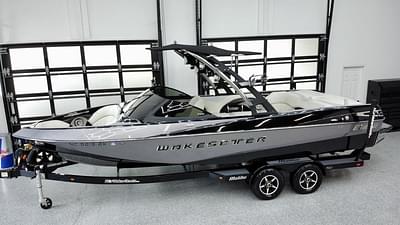 BOATZON | Malibu Boats Wakesetter 247 LSV 2014