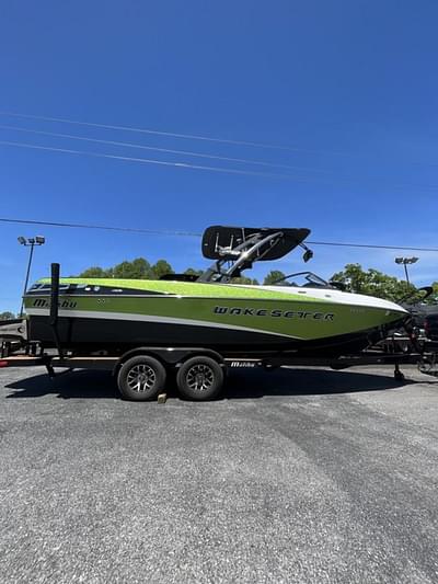 BOATZON | Malibu Boats Wakesetter 247 LSV 2014