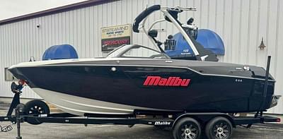 BOATZON | Malibu M220 2024