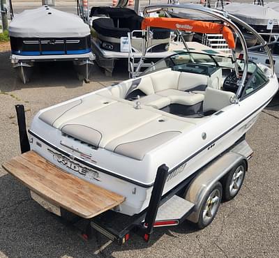 BOATZON | 2008 Malibu V-Ride Wakesetter