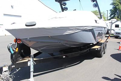 BOATZON | Malibu Wakesetter 22 LSV