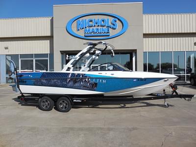 BOATZON | 2015 Malibu Wakesetter 247 LSV