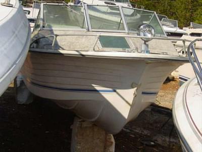 BOATZON | Manatee 210 CR Cuddy Cabin OMC Ford 235 1977