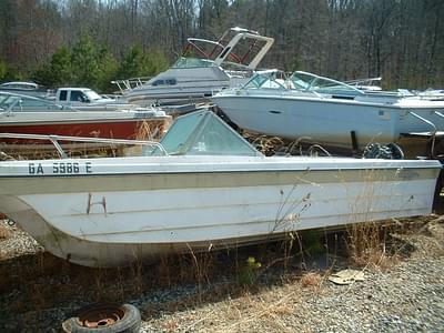 BOATZON | Manatee Classic Lapstrake Trihull 1971