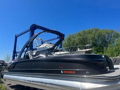 BOATZON | Manitou 25 XPlode XT SHP 2017