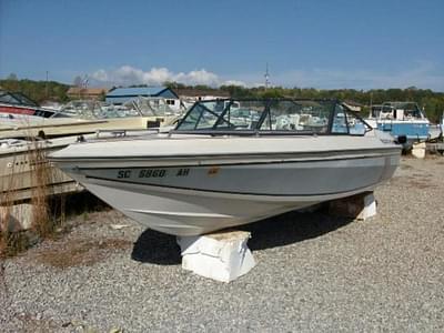 BOATZON | Marathon 185 Bowrider Mercruiser Cut Hull 1987