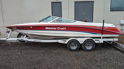 BOATZON | MasterCraft Maristar 225 1993