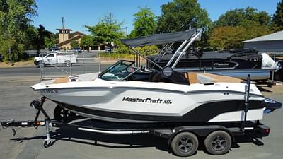 BOATZON | MasterCraft NXT 21 2023