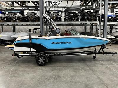 BOATZON | MasterCraft NXT20 2024