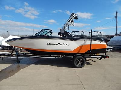 BOATZON | MasterCraft NXT20 2024