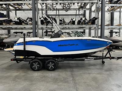 BOATZON | MasterCraft NXT21 2023