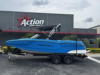 BOATZON | 2023 MasterCraft NXT22