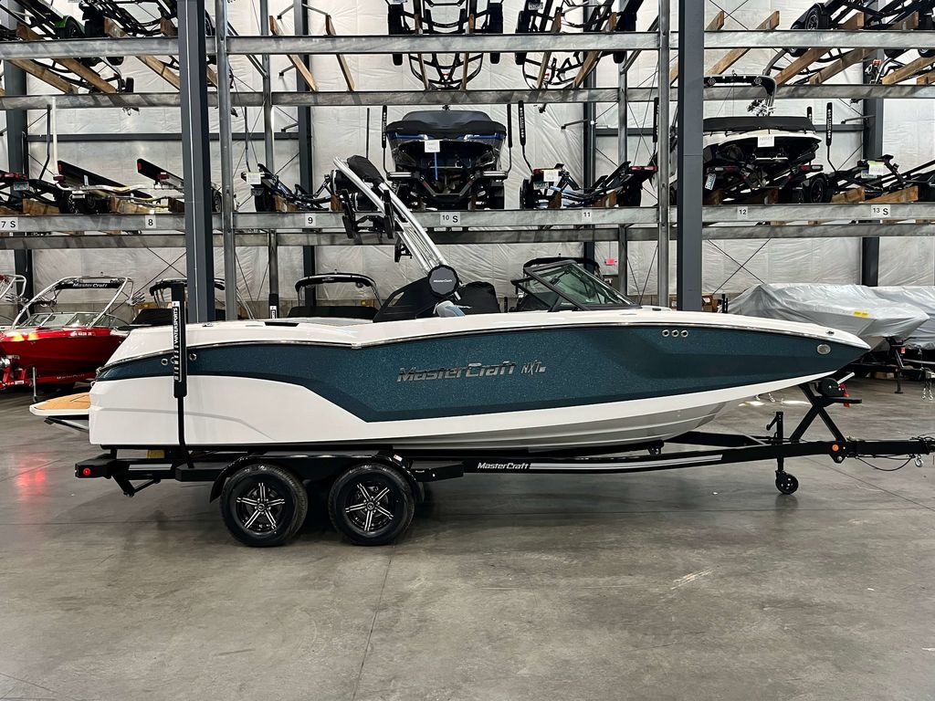 2025 MasterCraft NXT22 - Sold Boat