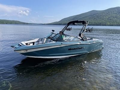 BOATZON | MasterCraft X22 2025