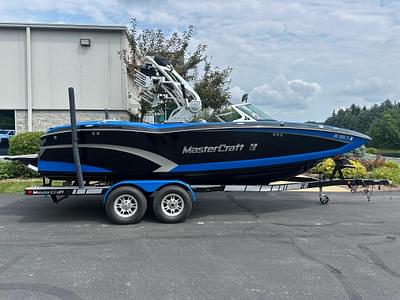 BOATZON | MasterCraft X23 2015