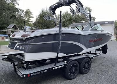 BOATZON | MasterCraft X23 2017