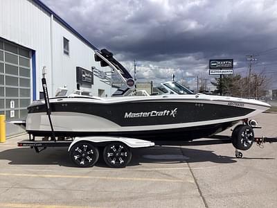 BOATZON | MasterCraft X23 2017