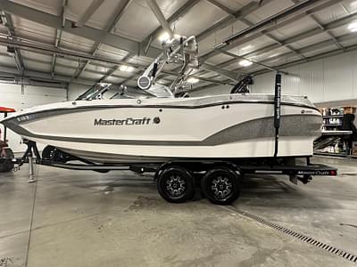 BOATZON | MasterCraft X24 2019