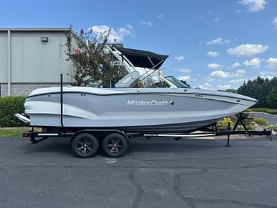 BOATZON | MasterCraft X24 2025