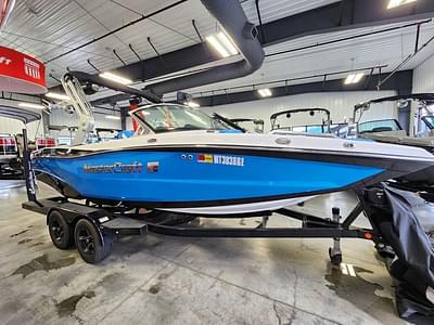 BOATZON | MasterCraft XT20 2020