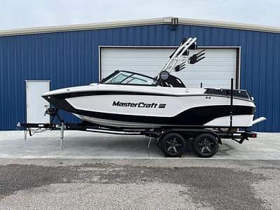 BOATZON | MasterCraft XT20 2024