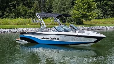 BOATZON | MasterCraft XT21 2017