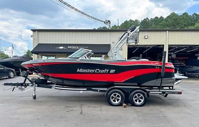 BOATZON | MasterCraft XT21 2019