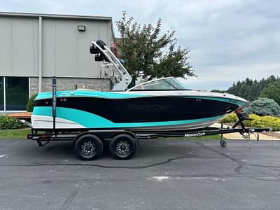 BOATZON | MasterCraft XT21 2019