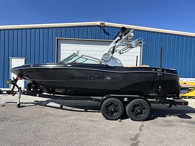 BOATZON | MasterCraft XT21 2021