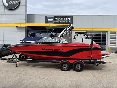 BOATZON | MasterCraft XT22 2019