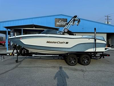 BOATZON | MasterCraft XT22 2022