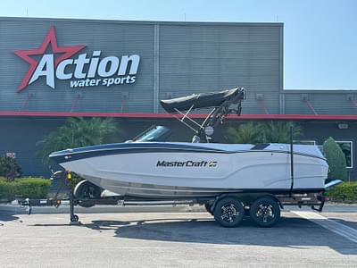 BOATZON | MasterCraft XT22 2024