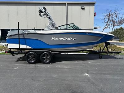 BOATZON | MasterCraft XT22 2024