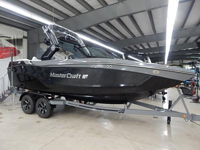 BOATZON | MasterCraft XT22 2024