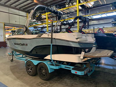 BOATZON | MasterCraft XT22 2024