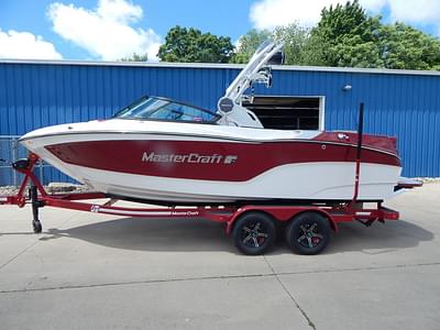 BOATZON | MasterCraft XT22 T 2024