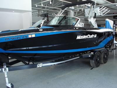 BOATZON | MasterCraft XT23 2017