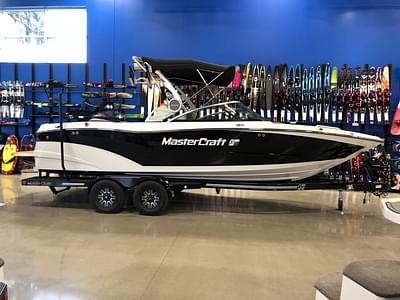 BOATZON | MasterCraft XT23 2019