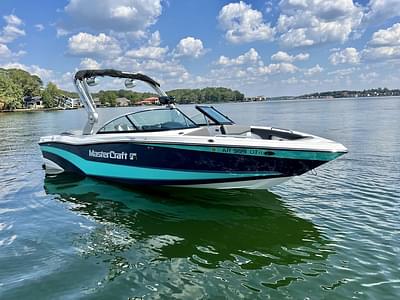 BOATZON | MasterCraft XT23 2021