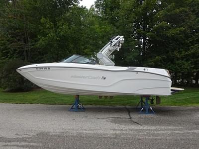 BOATZON | MasterCraft XT23 2022